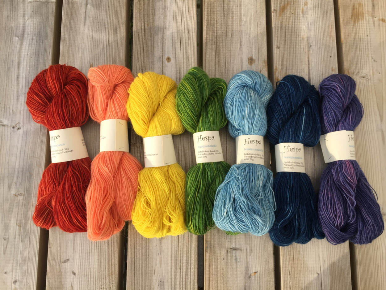 Innovating wool dyeing with ancient methods